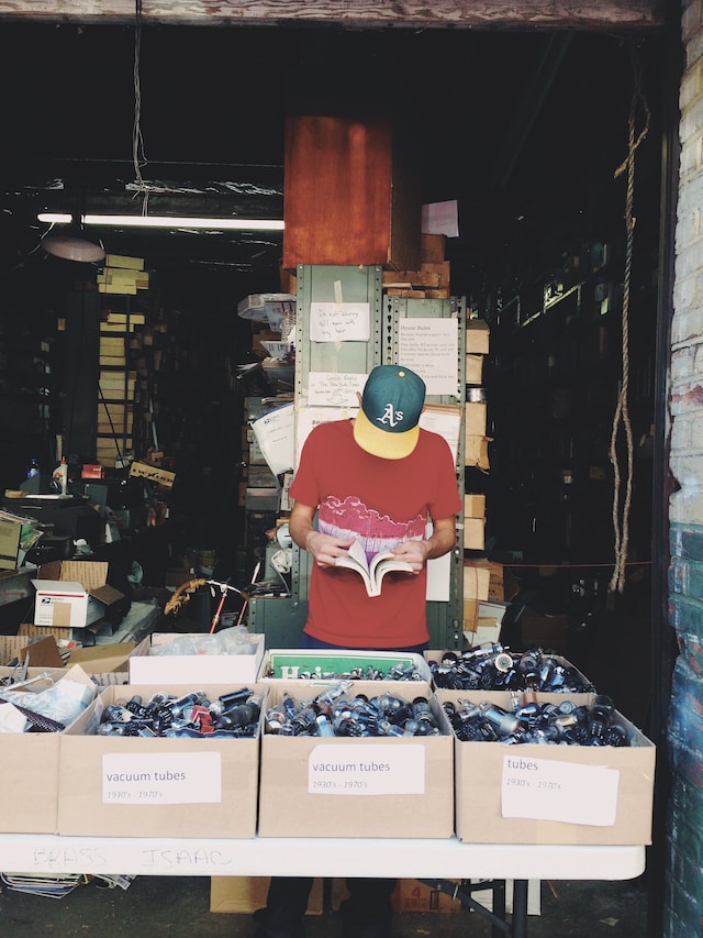 image of a flea market